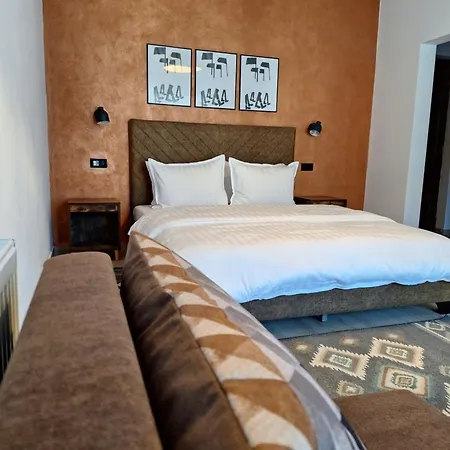 Danifeld Aparthotel *