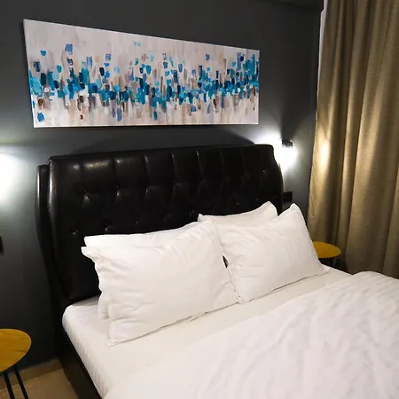 Danifeld Aparthotel *